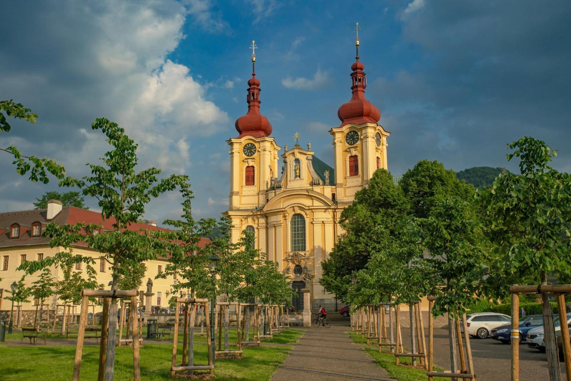 Klaster Hejnice - Vzdelavaci, Konferencni A Poutni Dum Экстерьер фото